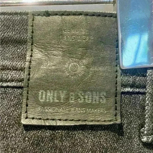 Like  New ONLY & SONS draper life tap jeans - Picture 9 of 14